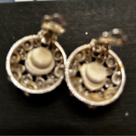 Vintage Brooch & Earring Set - Picture 3 of 3